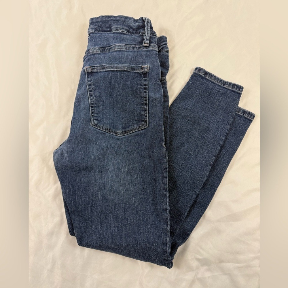 Good American‎ Good Legs Crop Jeans Size 8/29 Mid Rise Skinny - Picture 11 of 11